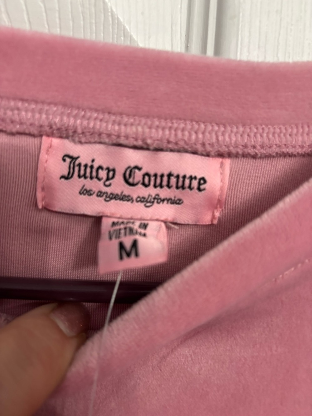 Juicy Couture Pink Velour Logo Top-  Medium - Picture 3 of 4